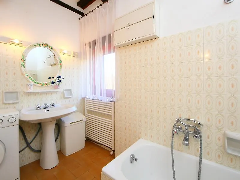 ** Hotel L'Anticiana - Two Bedroom Lucca Italy